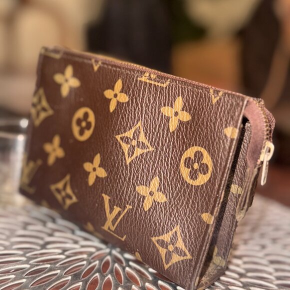 Louis Vuitton Monogram Canvas Zipper Pouch - Picture 2 of 3
